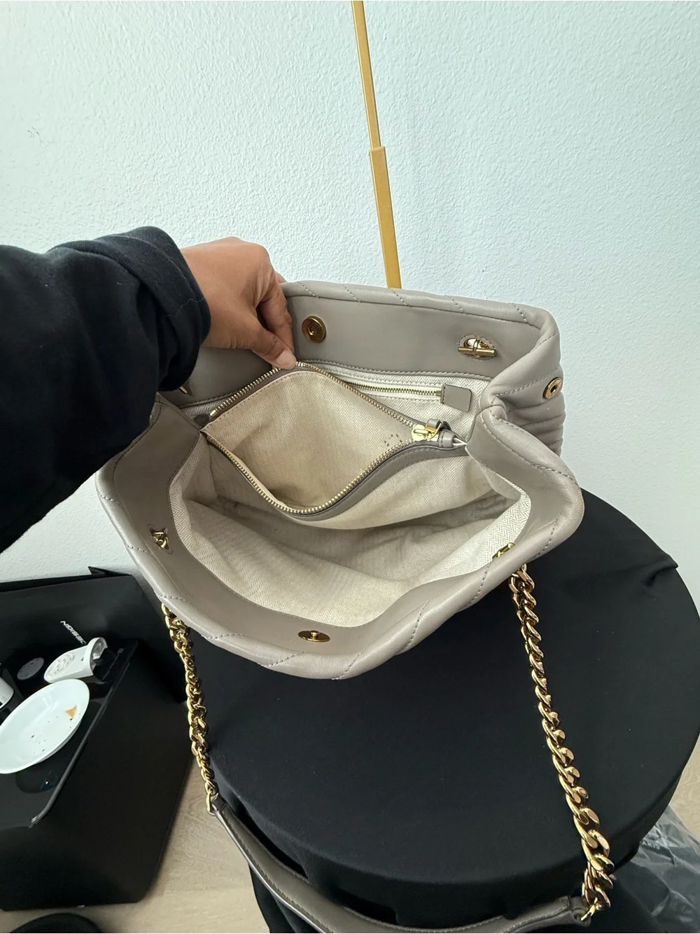 Tory Burch Chelsea Quilted Leather Tote in Taupe- Large